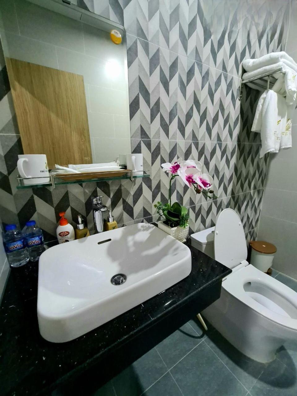 Thu Le Hotel Cao Lanh ภายนอก รูปภาพ